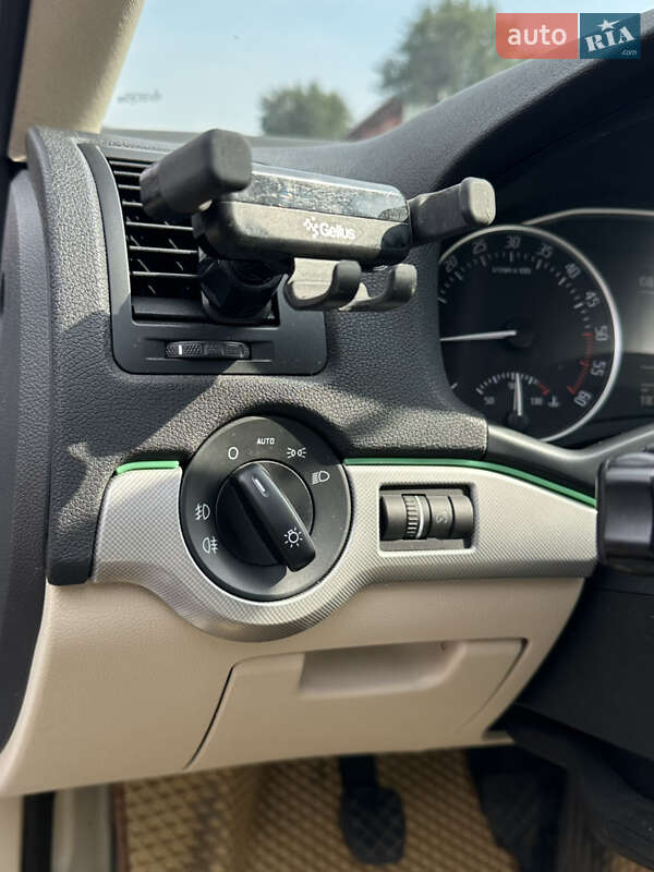 Универсал Skoda Octavia 2010 в Днепре
