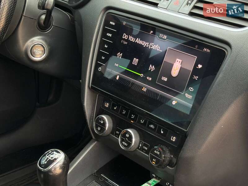 Универсал Skoda Octavia 2017 в Харькове