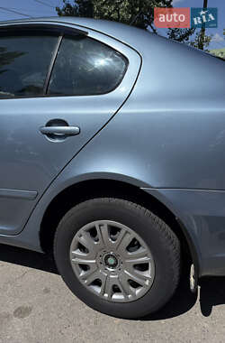 Лифтбек Skoda Octavia 2009 в 