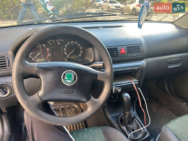 Лифтбек Skoda Octavia 2002 в Харькове