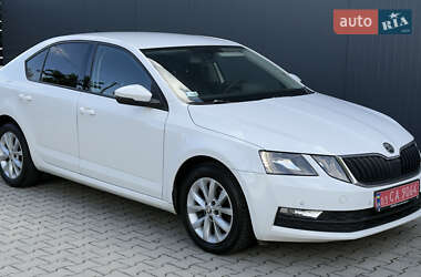 Лифтбек Skoda Octavia 2019 в 
