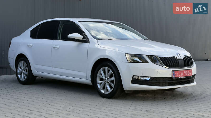 Лифтбек Skoda Octavia 2019 в Мукачево