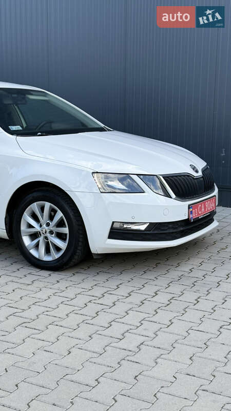 Лифтбек Skoda Octavia 2019 в Мукачево