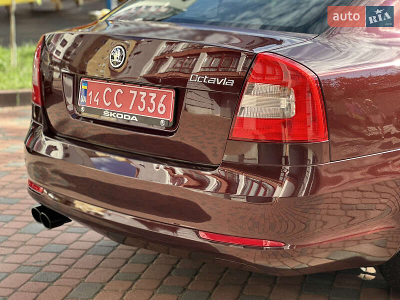 Лифтбек Skoda Octavia 2010 в Ивано-Франковске