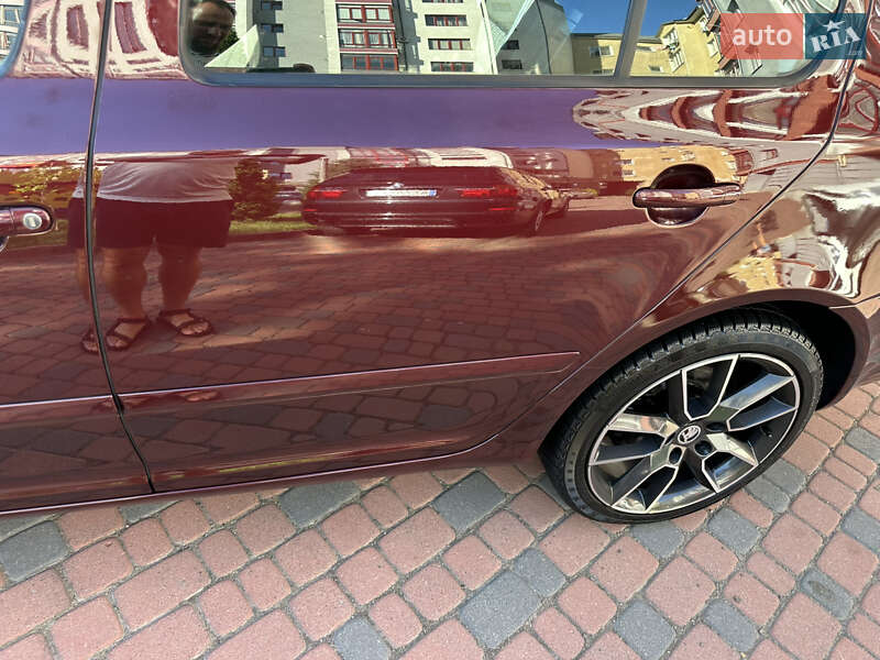 Лифтбек Skoda Octavia 2010 в Ивано-Франковске