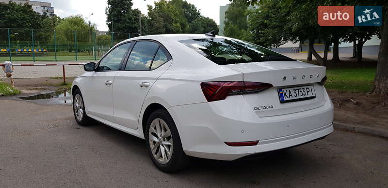 Ліфтбек Skoda Octavia 2021 в Черкасах