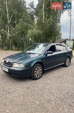 Лифтбек Skoda Octavia 1998 в Ирпене