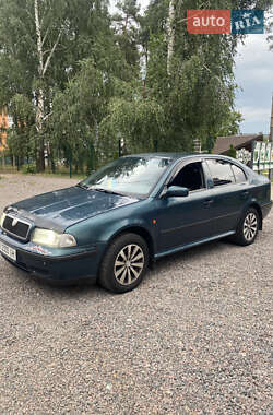 Ліфтбек Skoda Octavia 1998 в 