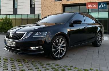 Лифтбек Skoda Octavia 2017 в Хмельницком
