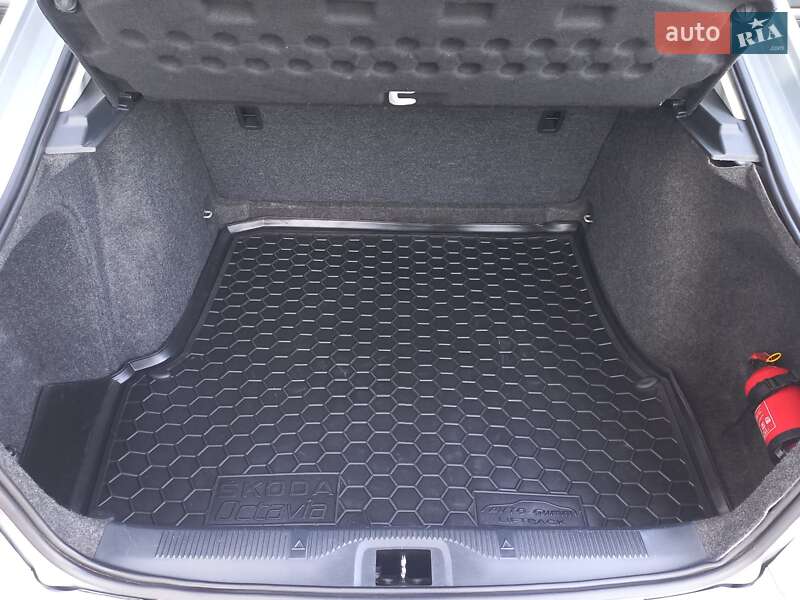 Лифтбек Skoda Octavia 2011 в Виннице