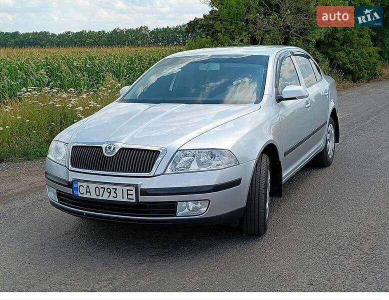 Лифтбек Skoda Octavia 2008 в Ватутино