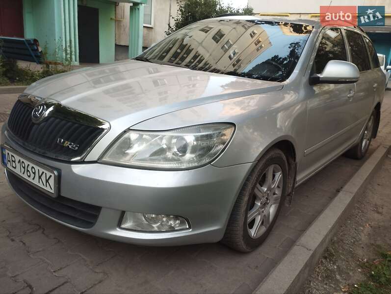 Универсал Skoda Octavia 2010 в Сумах