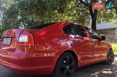 Лифтбек Skoda Octavia 2010 в 