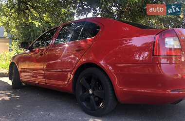 Лифтбек Skoda Octavia 2010 в 