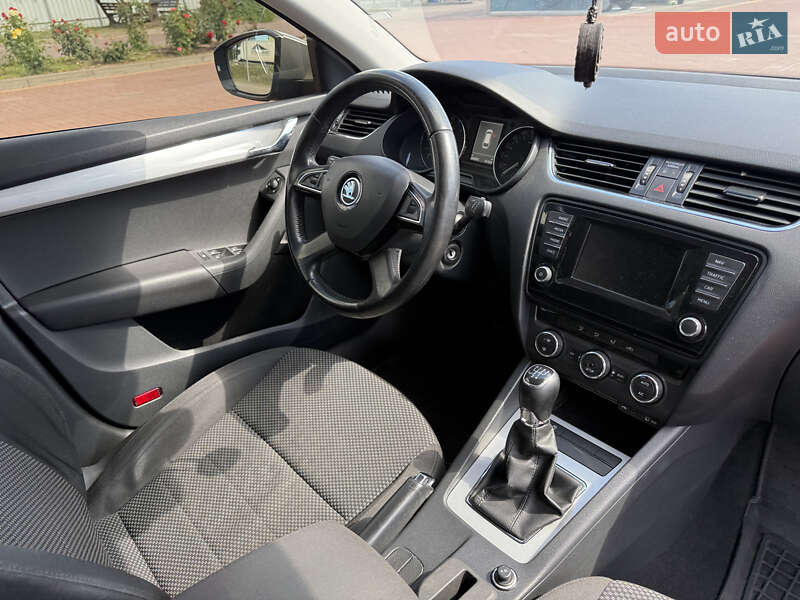 Універсал Skoda Octavia 2014 в Полтаві