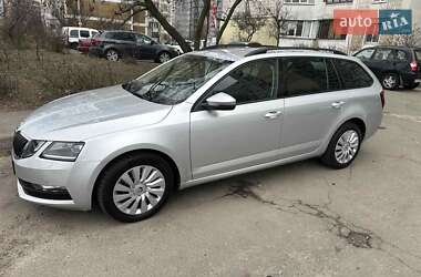 Универсал Skoda Octavia 2019 в Киеве