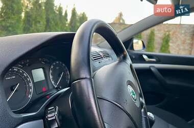 Лифтбек Skoda Octavia 2008 в 