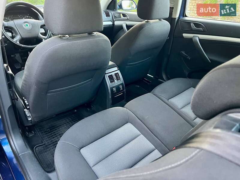 Лифтбек Skoda Octavia 2008 в Полтаве