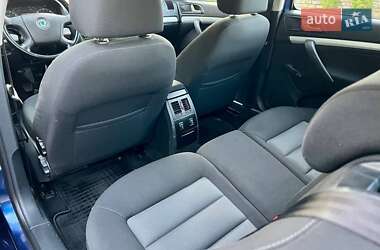 Лифтбек Skoda Octavia 2008 в 