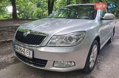 Универсал Skoda Octavia 2012 в Каменец-Подольском