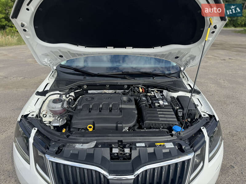 Універсал Skoda Octavia 2019 в Радивиліві
