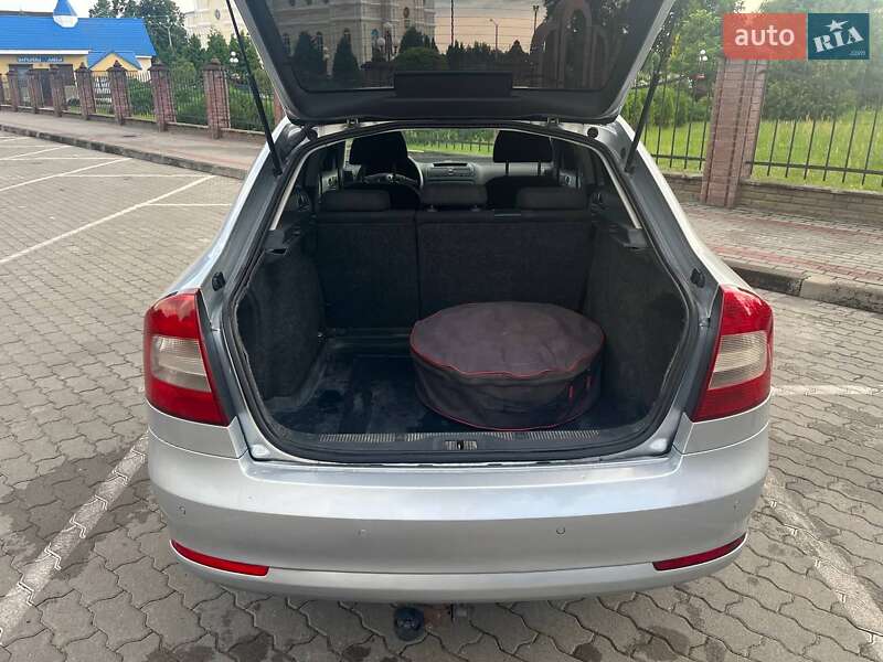 Лифтбек Skoda Octavia 2008 в Сарнах
