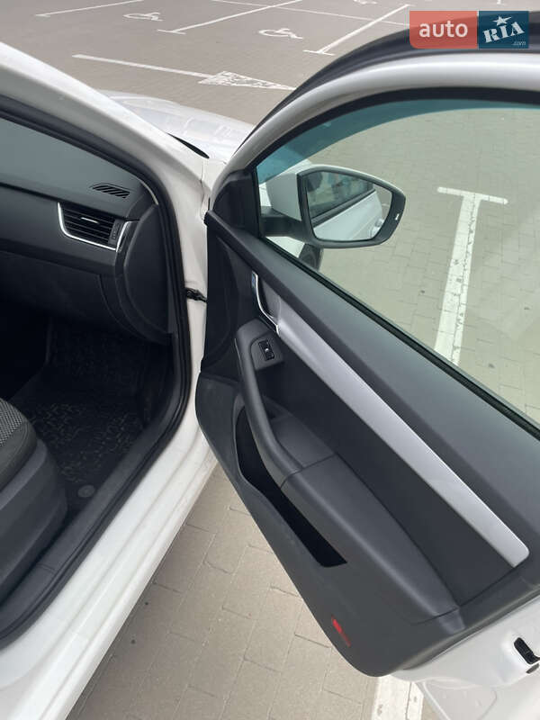 Лифтбек Skoda Octavia 2013 в Сумах