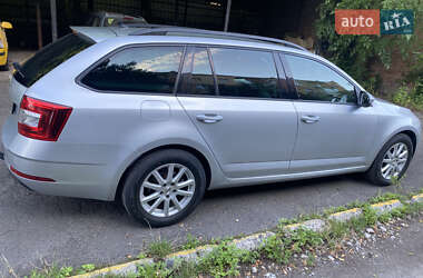 Универсал Skoda Octavia 2017 в Ровно