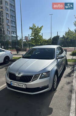 Лифтбек Skoda Octavia 2019 в Киеве