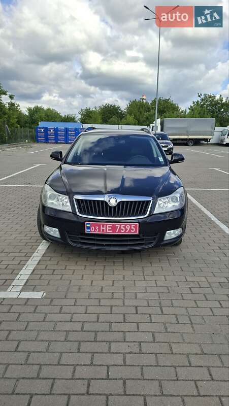 Универсал Skoda Octavia 2010 в Дубно