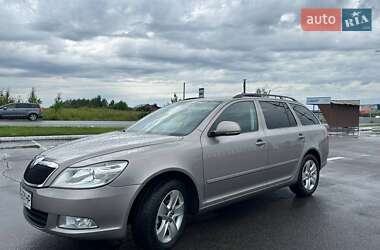 Универсал Skoda Octavia 2011 в 