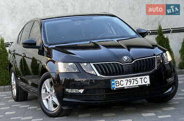 Ліфтбек Skoda Octavia 2017 в Дрогобичі