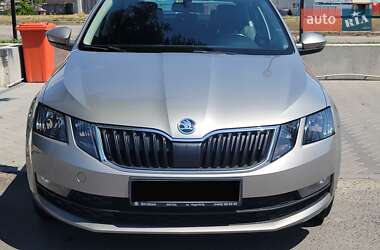 Ліфтбек Skoda Octavia 2018 в Корсунь-Шевченківському