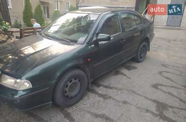 Лифтбек Skoda Octavia 2000 в 
