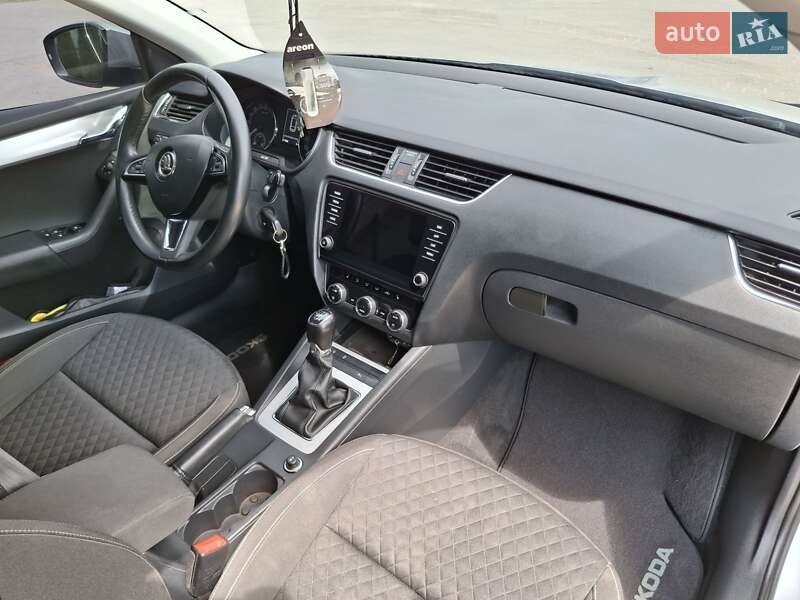 Универсал Skoda Octavia 2017 в Томашполе