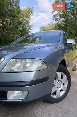 Лифтбек Skoda Octavia 2005 в 