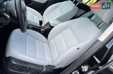 Универсал Skoda Octavia 2012 в 