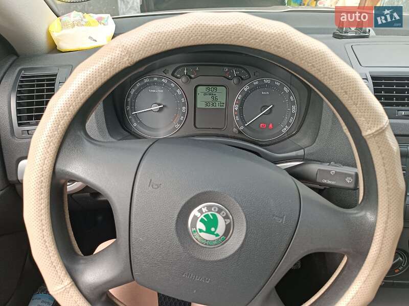 Лифтбек Skoda Octavia 2004 в Буче