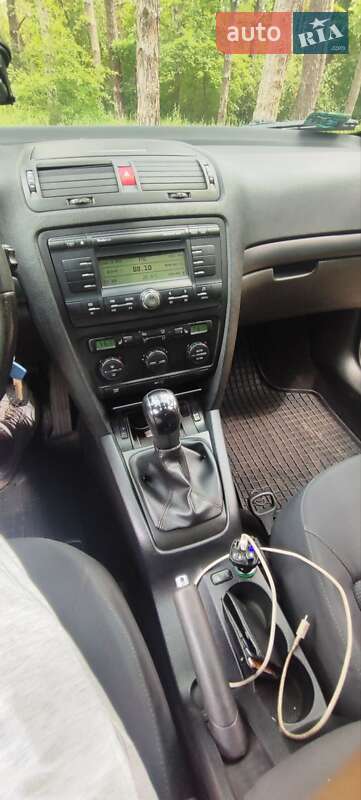 Лифтбек Skoda Octavia 2006 в Кропивницком