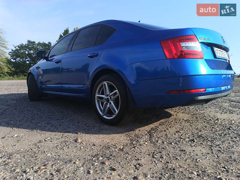 Ліфтбек Skoda Octavia 2017 в Ужгороді