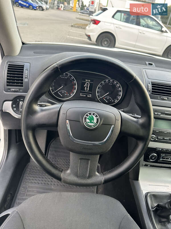 Універсал Skoda Octavia 2009 в Києві