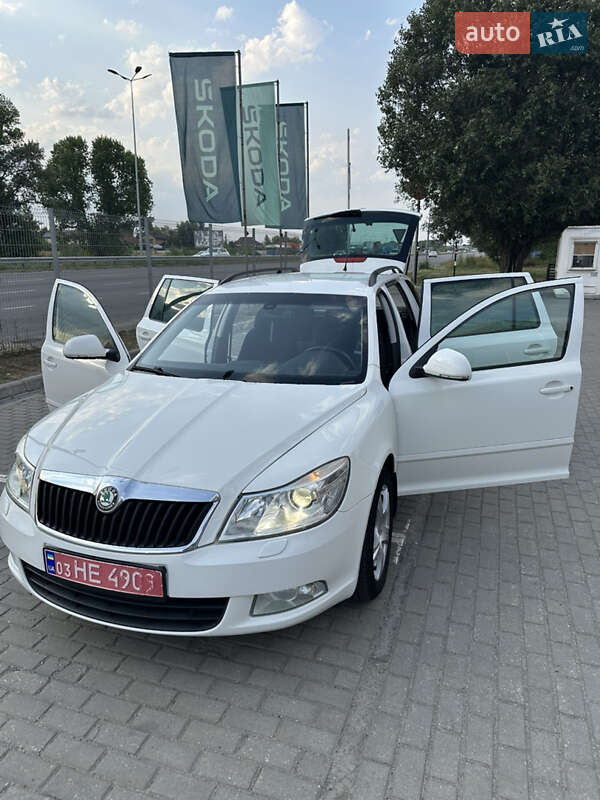 Універсал Skoda Octavia 2009 в Києві