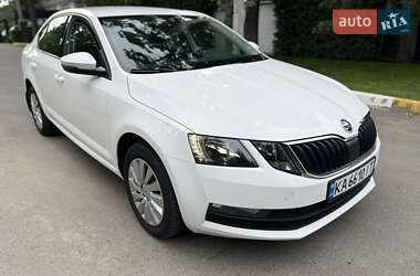 Лифтбек Skoda Octavia 2019 в Киеве