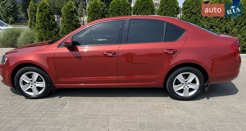 Лифтбек Skoda Octavia 2016 в Черкассах