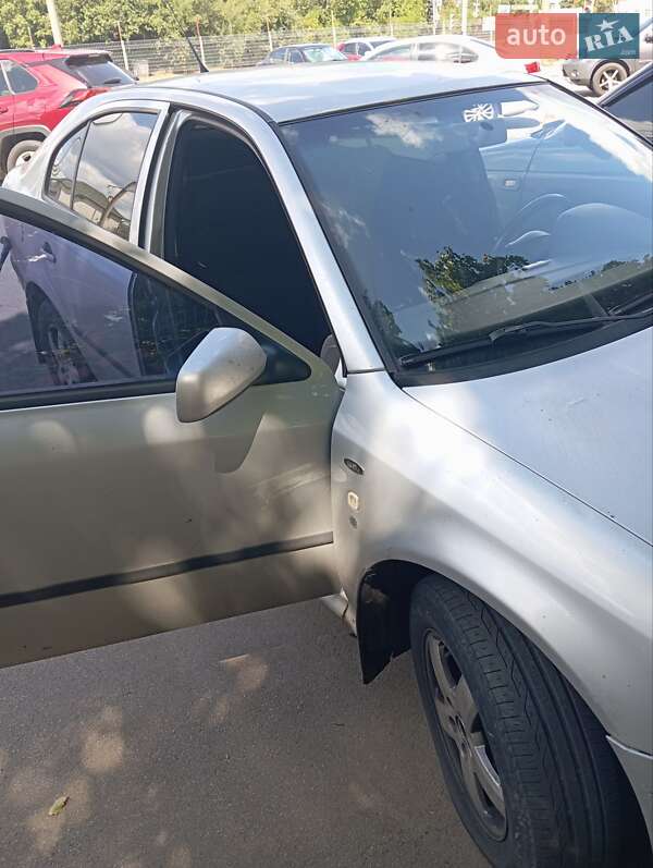 Лифтбек Skoda Octavia 2004 в Харькове
