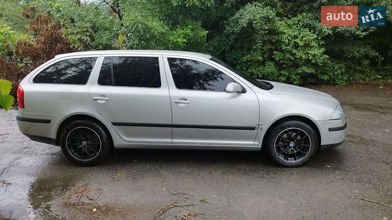 Универсал Skoda Octavia 2006 в Немирове