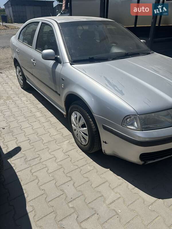 Універсал Skoda Octavia 2001 в Чернівцях