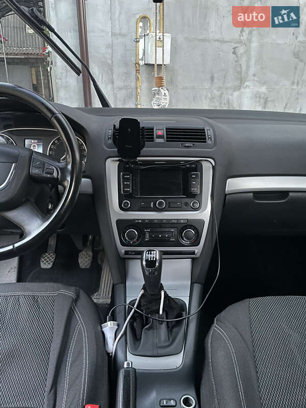 Универсал Skoda Octavia 2013 в Хмельницком