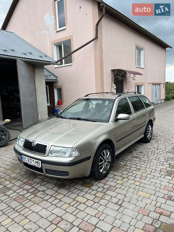 Універсал Skoda Octavia 2004 в Львові