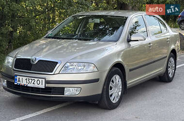 Лифтбек Skoda Octavia 2004 в Попельне